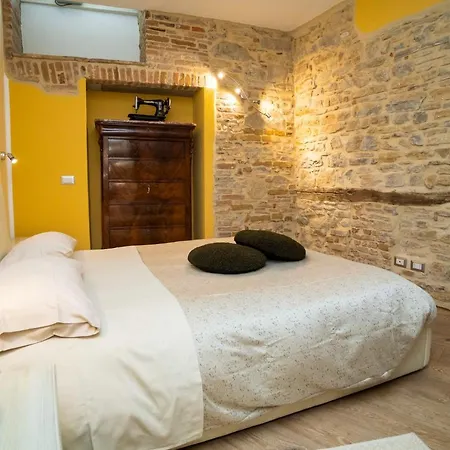 科莱奥尼20号度假屋 *